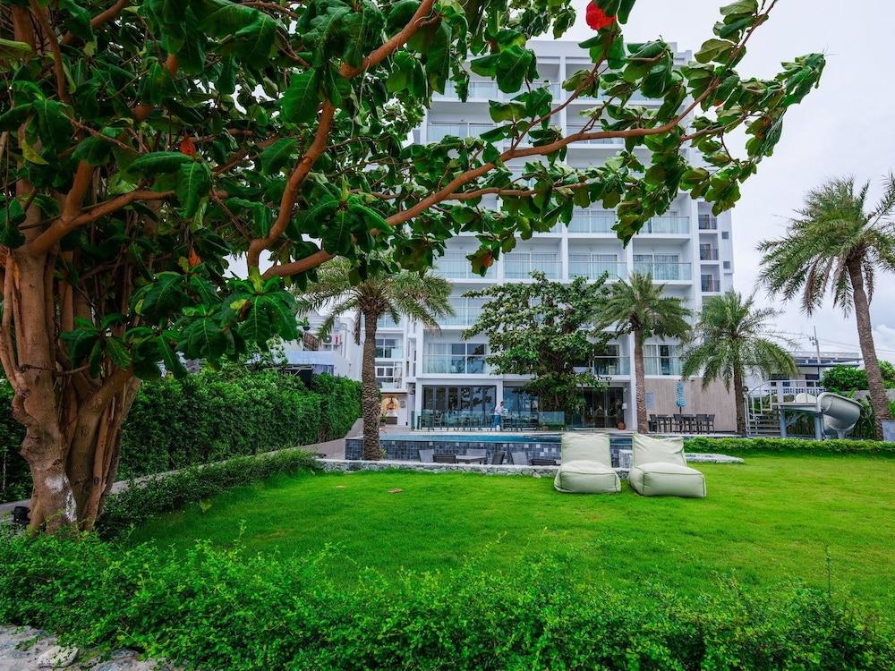 Worita Cove Hotel Na Chom Thian Esterno foto